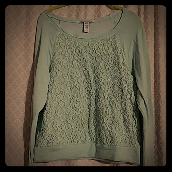 Lacey sweater - Picture 1 of 4